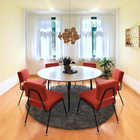 Vonbehling Boutique Apartment Mit 65Zoll Tv Und Designerstuecken Halle  Exterior photo
