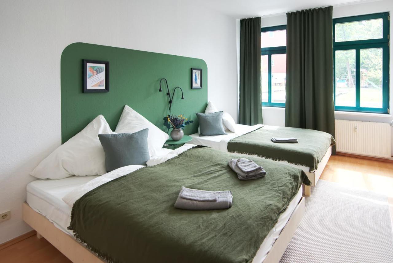 Vonbehling Boutique Apartment Mit 65Zoll Tv Und Designerstuecken Halle  Exterior photo